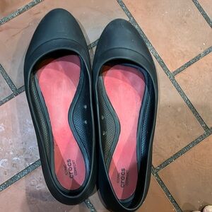 Women’s Black Ballet Flats Crocs Size 9